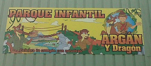 lona publicitaria de argan y dragon para el parque tematico